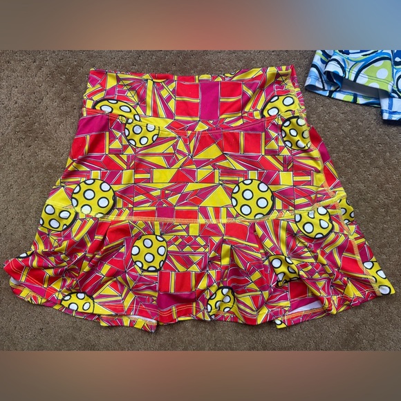 2 golf/pickelball women skirts - Picture 8 of 12